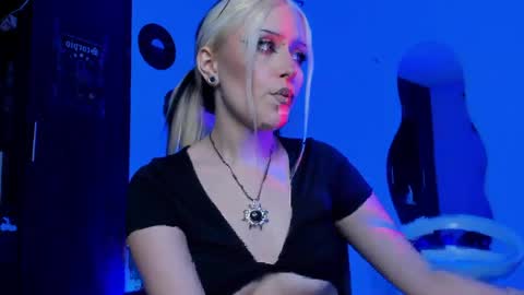 Goddess online show from April 2026 02:11:02 AM