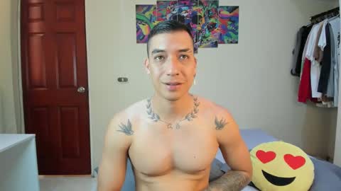 Snapshot of scotrisse chatting on March 2025 06:23:01 PM Daniel martinez - Independent model online show from March 2025 06:23:01 PM