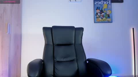 Snapshot of scott_delta chatting on December 2024 01:37:01 AM scott_delta online show from December 2024 01:37:01 AM