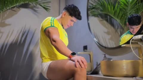 Andrew Flintt online show from April 2026 01:05:01 AM