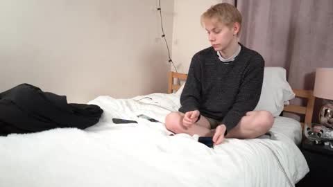 danny online show from December 2025 04:57:02 PM