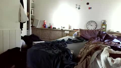 scubi007 online show from December 2025 08:54:01 AM