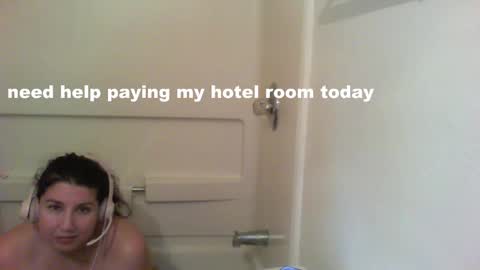 Snapshot of scumbagsmith chatting on October 2025 09:10:01 AM Danni online show from October 2025 09:10:01 AM