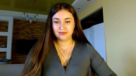 Elizabeth  online show from November 2025 08:04:02 AM