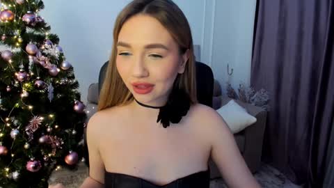 Kate online show from December 2024 07:43:01 PM