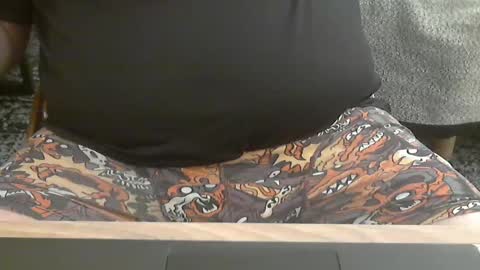 Snapshot of seathrough chatting on March 2025 09:46:02 PM Falco J online show from March 2025 09:46:02 PM