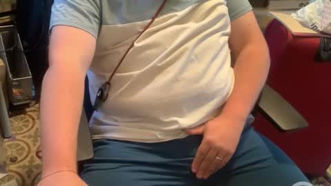 Snapshot of seathrough chatting on September 2025 06:46:01 AM Falco J online show from September 2025 06:46:01 AM