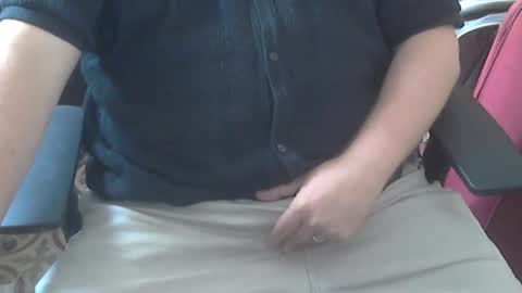 Snapshot of seathrough chatting on September 2025 08:40:01 AM Falco J online show from September 2025 08:40:01 AM