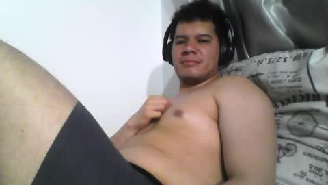 Snapshot of seb5759 chatting on May 2026 05:35:01 AM seb5759 online show from May 2026 05:35:01 AM