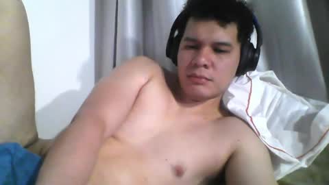 Snapshot of seb5759 chatting on May 2026 05:05:02 AM seb5759 online show from May 2026 05:05:02 AM