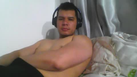 Snapshot of seb5759 chatting on June 2026 06:52:02 AM seb5759 online show from June 2026 06:52:02 AM
