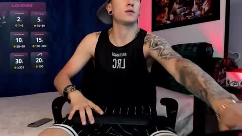 Sebastian online show from December 2025 05:44:02 AM