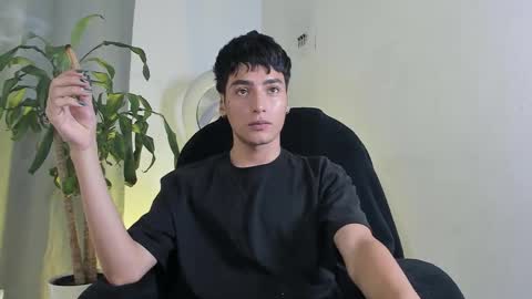 sebastian online show from December 2025 02:01:02 PM