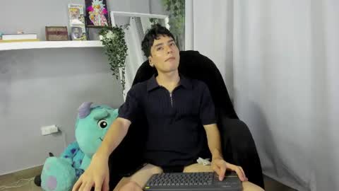 Snapshot of sebas_rosse chatting on July 2026 11:57:02 PM sebastian online show from July 2026 11:57:02 PM