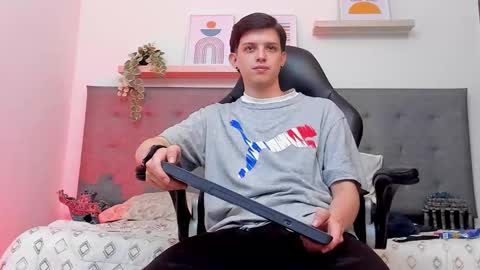 Snapshot of sebastamayo_ chatting on March 2026 06:20:02 AM SEBAS online show from March 2026 06:20:02 AM