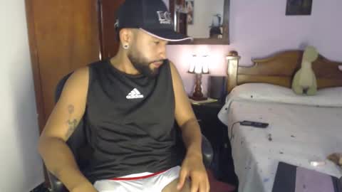 Snapshot of sebastian_ferrer111 chatting on May 2026 01:34:02 AM Sebastian Ferrer online show from May 2026 01:34:02 AM