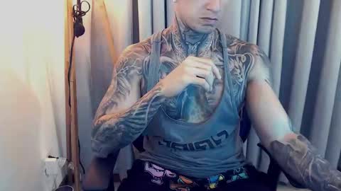 Snapshot of sebastian_muss chatting on September 2025 10:12:01 PM Sebastian online show from September 2025 10:12:01 PM