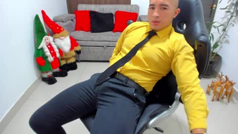 juan  sebastian online show from December 2024 05:29:02 PM