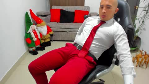 juan  sebastian online show from December 2024 04:40:02 PM