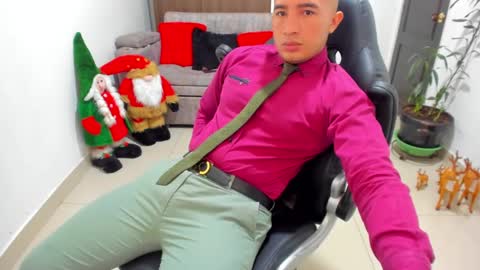 juan  sebastian online show from December 2024 04:40:02 PM