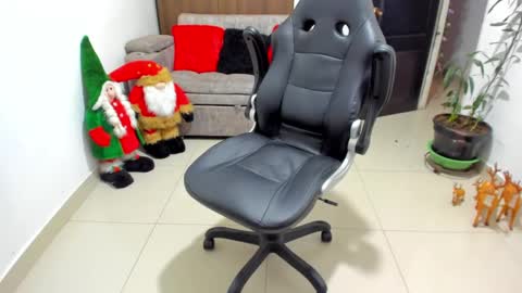 juan  sebastian online show from December 2024 06:38:01 PM