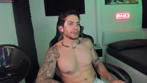 Lucian Sinclair online show from November 2025 01:07:02 AM