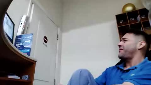 Sebastian Torres Lpez online show from February 2026 01:38:01 AM