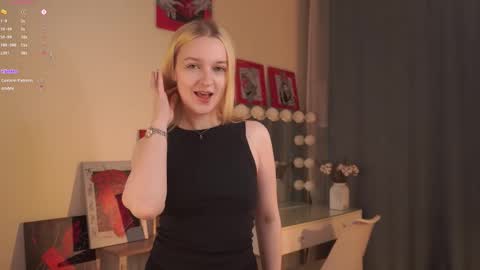 Rina online show from October 2025 07:45:02 PM