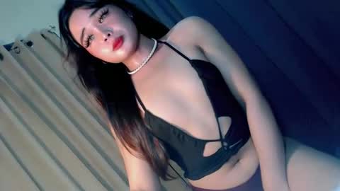 kwen online show from October 2025 01:20:01 PM