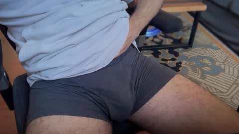 Snapshot of secret_neighbor_ chatting on October 2025 03:43:01 PM secret_neighbor_ online show from October 2025 03:43:01 PM