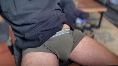 Snapshot of secret_neighbor_ chatting on November 2025 04:51:02 PM secret_neighbor_ online show from November 2025 04:51:02 PM