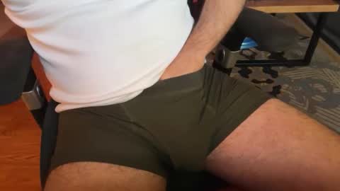 Snapshot of secret_neighbor_ chatting on November 2025 02:27:02 PM secret_neighbor_ online show from November 2025 02:27:02 PM