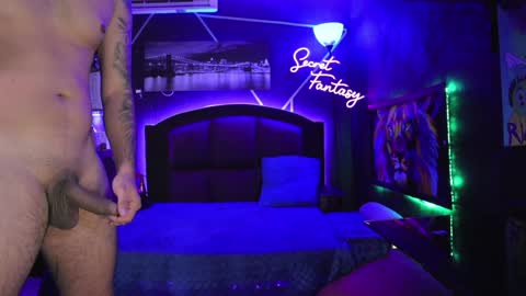 Kiki and Max online show from January 2025 01:48:01 AM