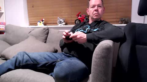 Snapshot of secretfun69uk chatting on January 2025 11:50:02 PM BJ online show from January 2025 11:50:02 PM