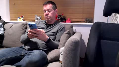 Snapshot of secretfun69uk chatting on February 2025 10:44:02 PM BJ online show from February 2025 10:44:02 PM