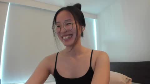 Angela online show from June 2026 11:32:01 PM