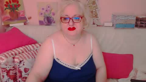 Snapshot of secretloverbbw chatting on September 2025 08:31:01 PM Alice online show from September 2025 08:31:01 PM