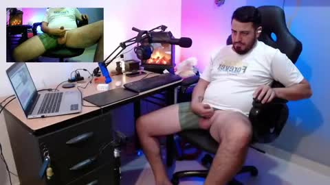 Snapshot of secrets_of_the_barber chatting on February 2025 03:43:02 AM the Barber online show from February 2025 03:43:02 AM