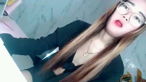 Snapshot of seducing_angela chatting on September 2025 12:57:02 AM seducing_angela online show from September 2025 12:57:02 AM