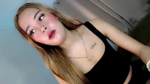 Snapshot of seducing_angela chatting on October 2025 02:01:02 AM seducing_angela online show from October 2025 02:01:02 AM