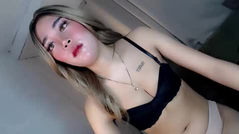 Snapshot of seducing_angela chatting on October 2025 01:22:01 AM seducing_angela online show from October 2025 01:22:01 AM