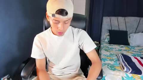 Angel online show from October 2025 02:53:02 AM