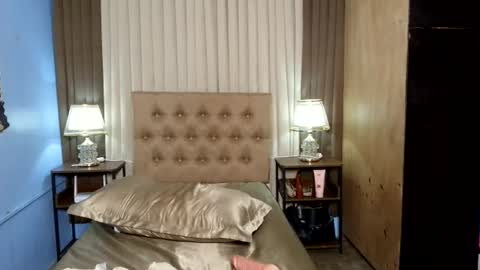 seductive_astrid online show from July 2026 10:21:02 AM