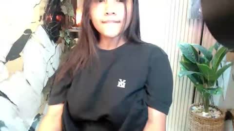 Snapshot of seductive_elle chatting on October 2025 11:42:01 AM ellie online show from October 2025 11:42:01 AM
