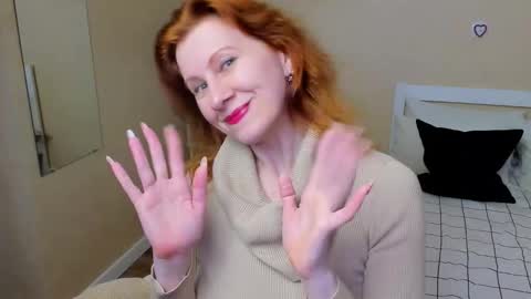 Snapshot of seductive_foxy_ chatting on September 2025 06:09:02 PM seductive_foxy_ online show from September 2025 06:09:02 PM