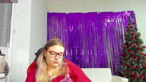 seductive_she_wolf online show from December 2024 06:16:01 PM