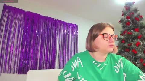 seductive_she_wolf online show from December 2024 01:28:01 PM