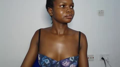 seductive_sugar247 online show from March 2026 07:02:02 PM