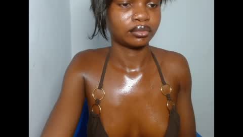 seductive_sugar247 online show from April 2026 05:46:01 AM