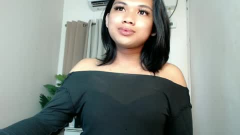 Snapshot of seductivedeluxe69 chatting on June 2026 04:31:01 AM Deluxe online show from June 2026 04:31:01 AM